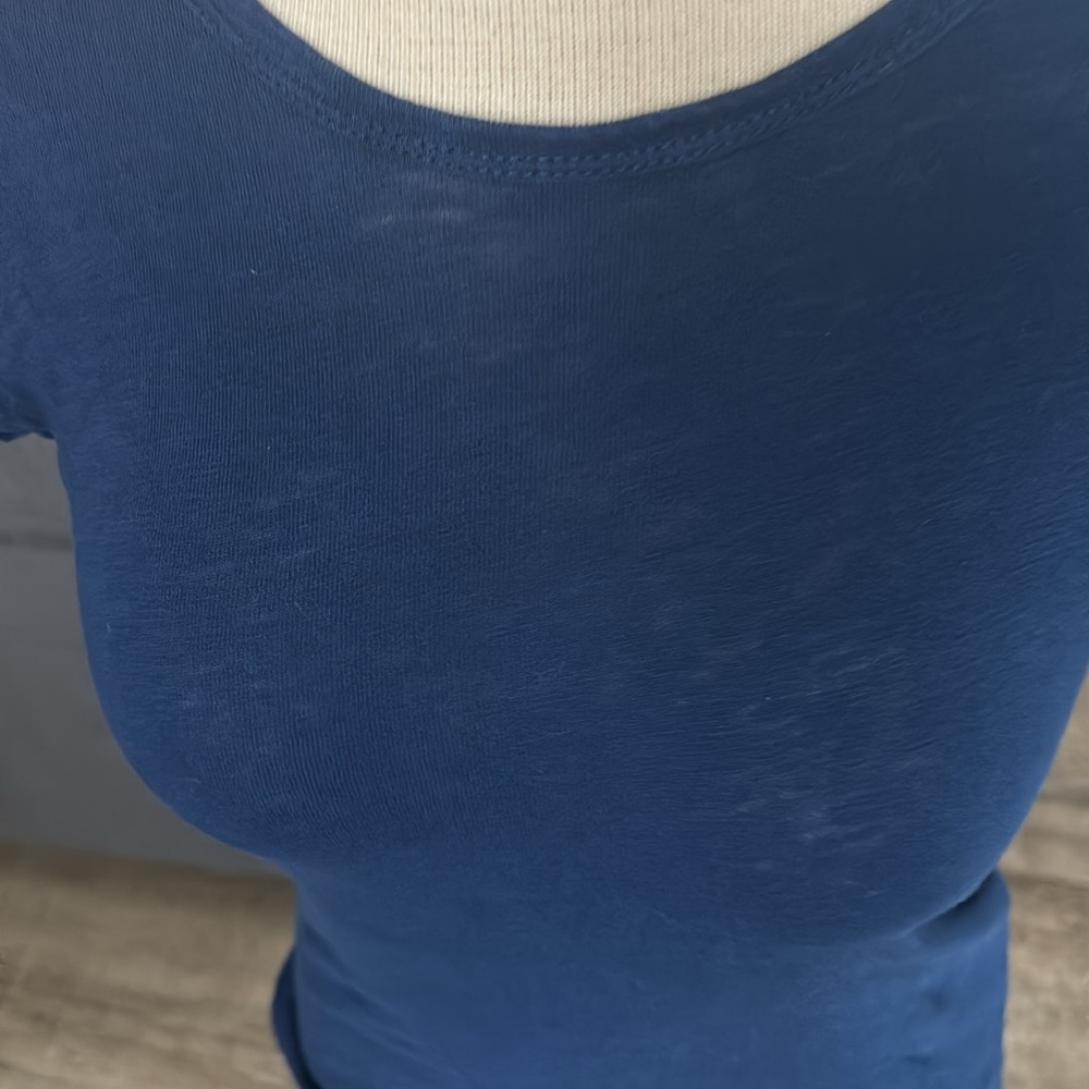 J Crew T - Picture 2 of 4